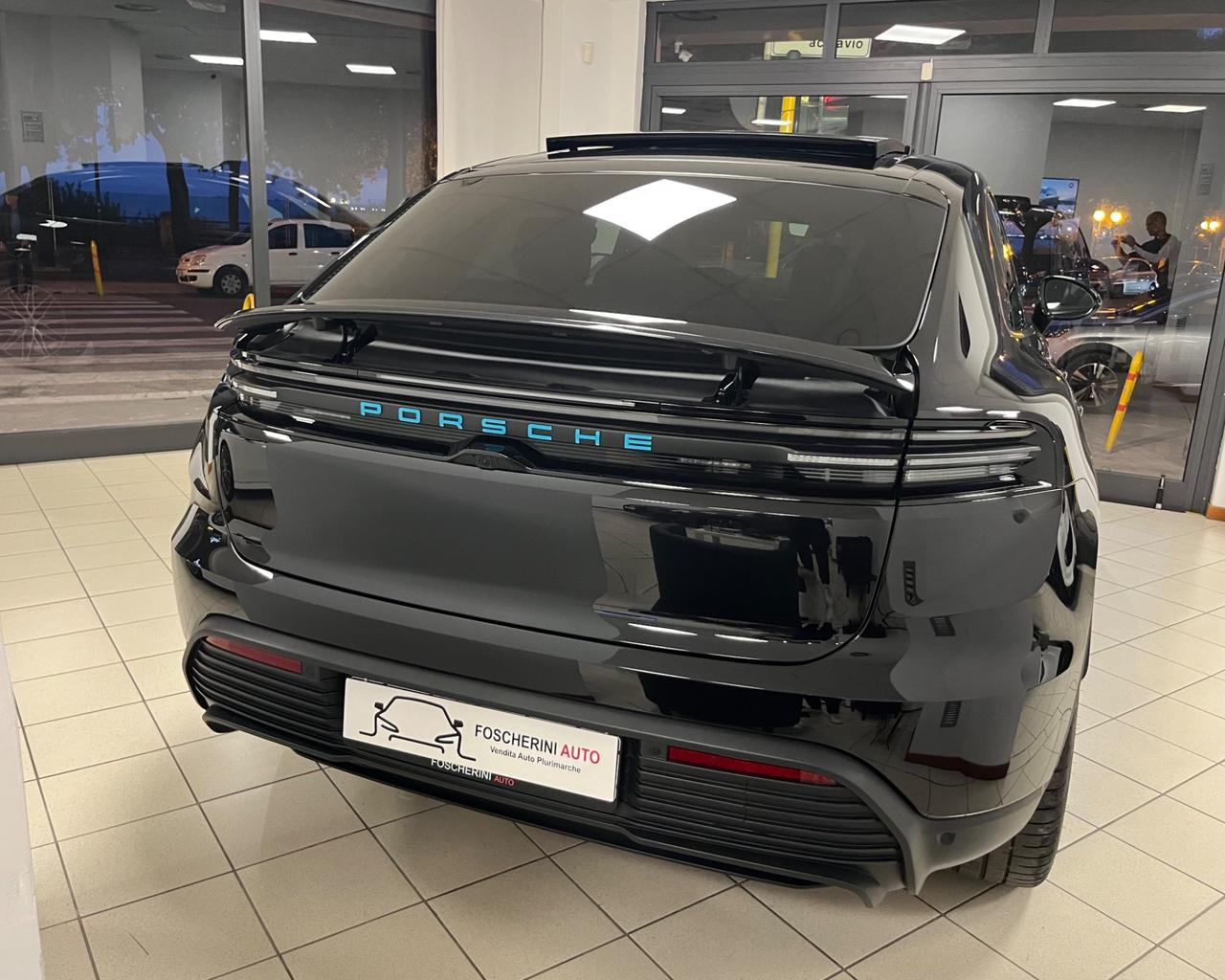 Porsche Macan EV 10000km 2025’