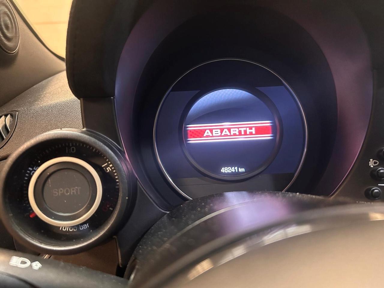 Abarth 695 1.4 Turbo T-Jet 180 CV Esseesse