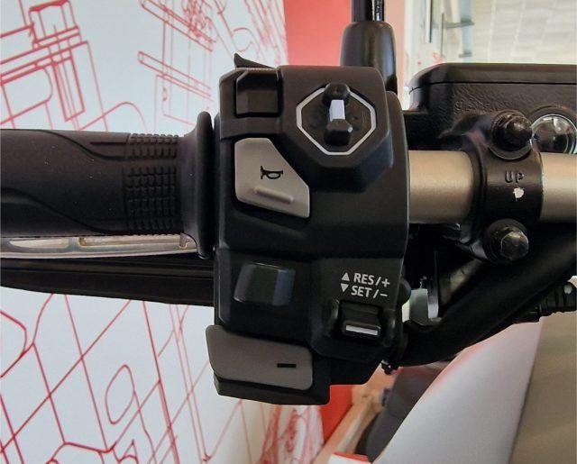 HONDA X-ADV 750 2025