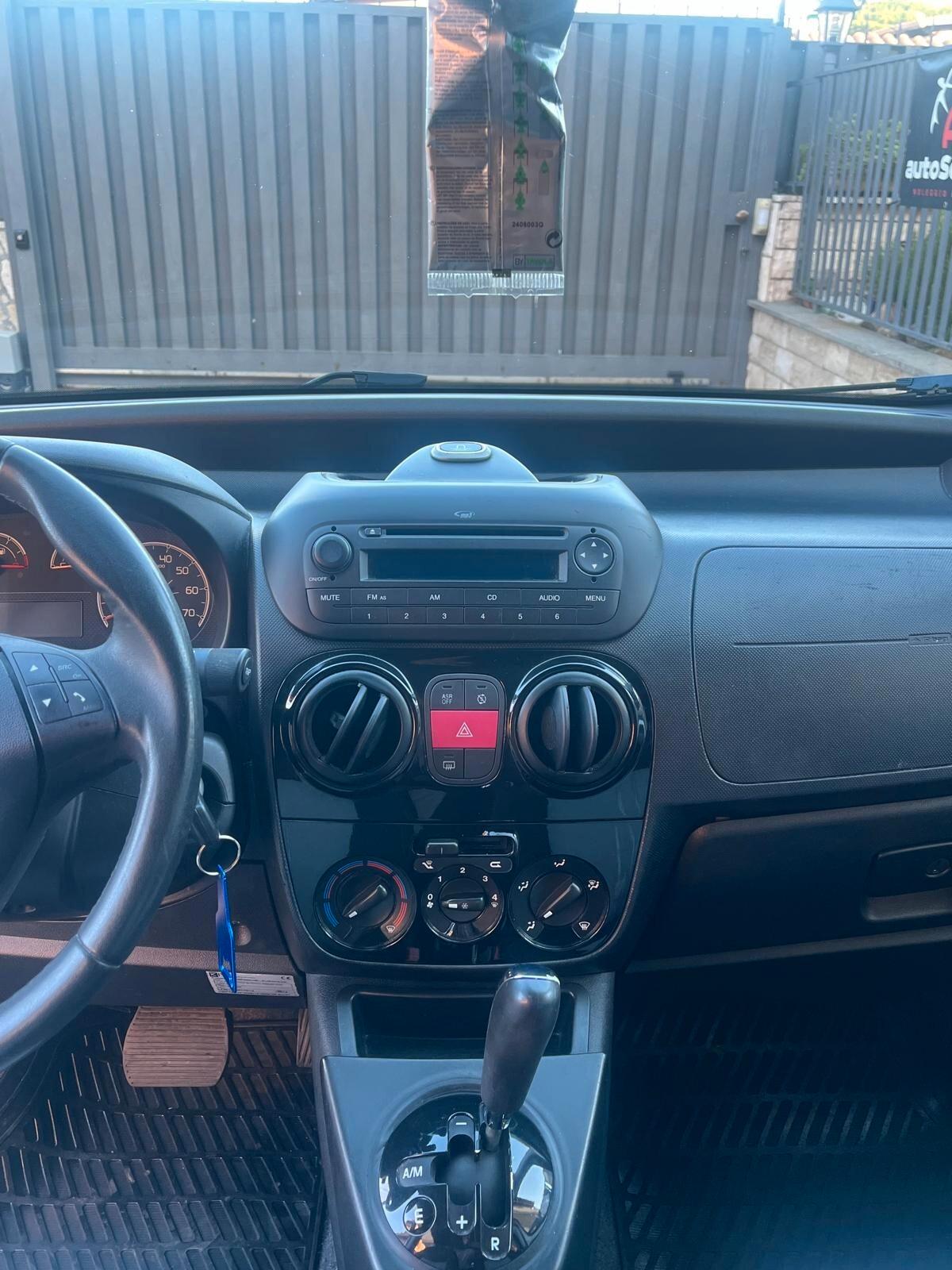 Fiat Qubo 1.3 MJT 75 CV Trekking CAMBIO AUTOMATICO