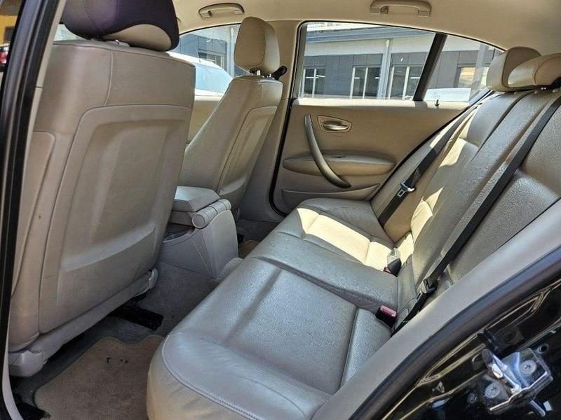 BMW Serie 1 118 d cat 5 porte