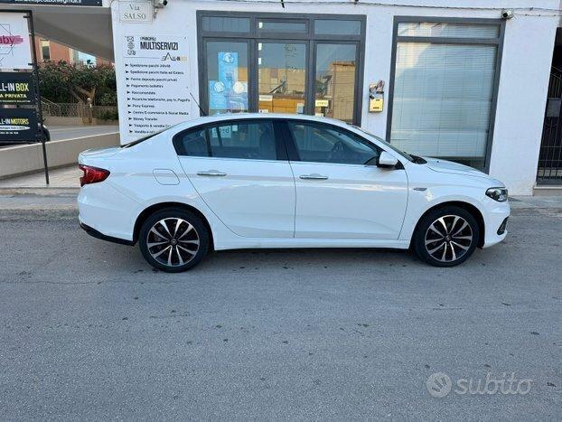 Fiat Tipo Berlina 1.6 120 cv LOUNGE ALCANTARA 2017