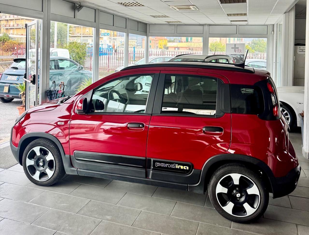 Fiat Panda Cross 1.0 Pandina S&S Hybrid