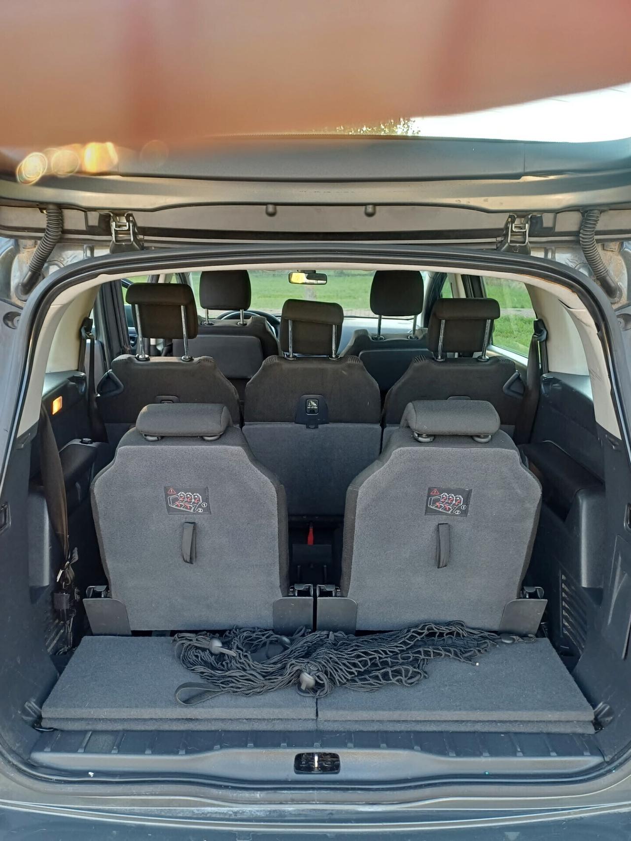 Peugeot 5008 1.6 HDi 112CV Tecno