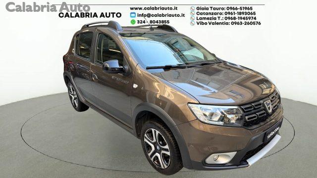 DACIA Sandero Stepway 1.0 TCe 100CV ECO-G 15th Anniversary