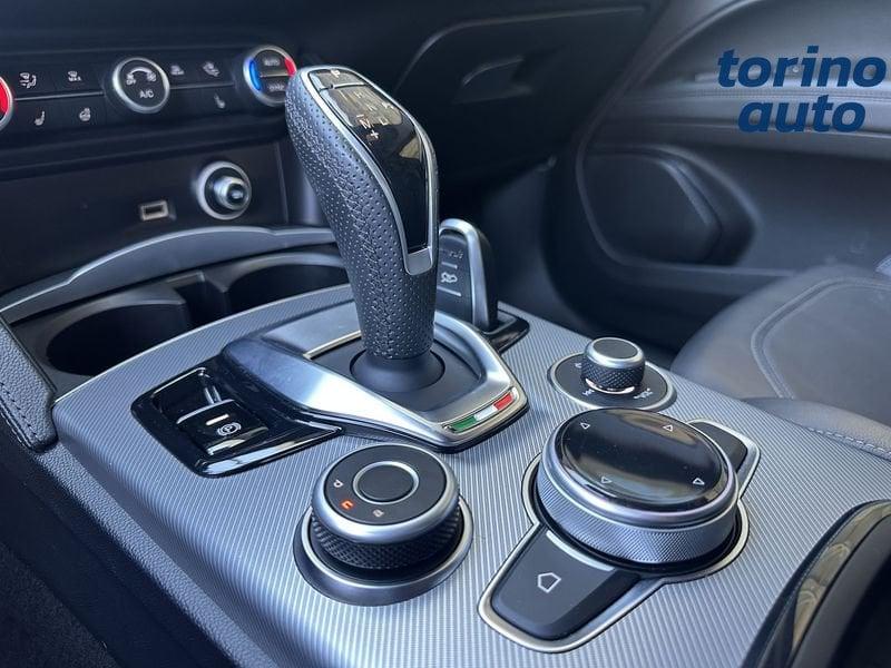 Alfa Romeo Stelvio 2.2 TD 210 CV Veloce AT8 Q4