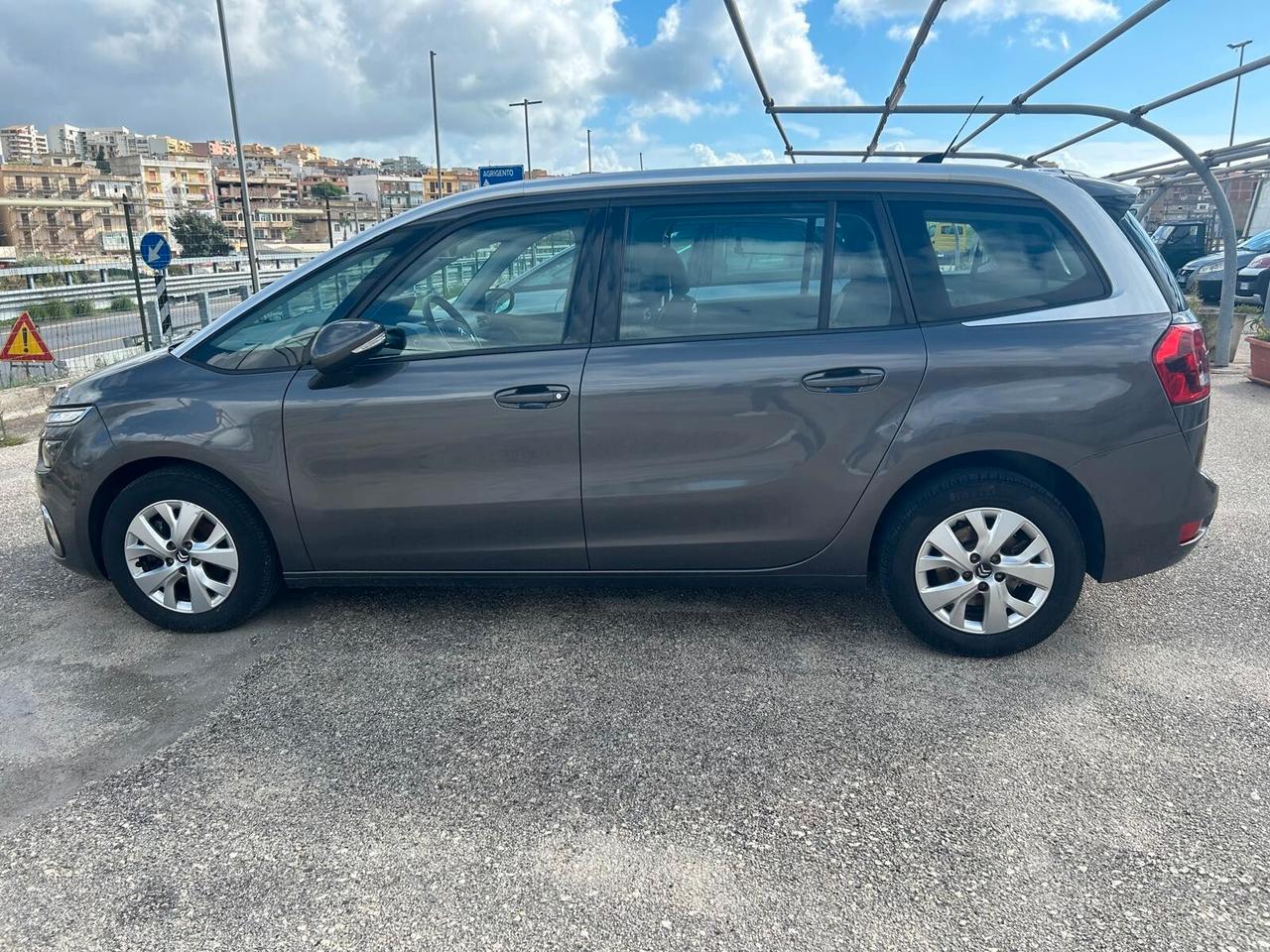 C4 7 posti 1.5BlueHdi 130 cv