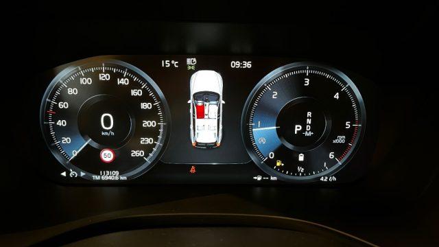 VOLVO XC60 B4 (d) AWD Geartronic Business Plus- PERFETTA