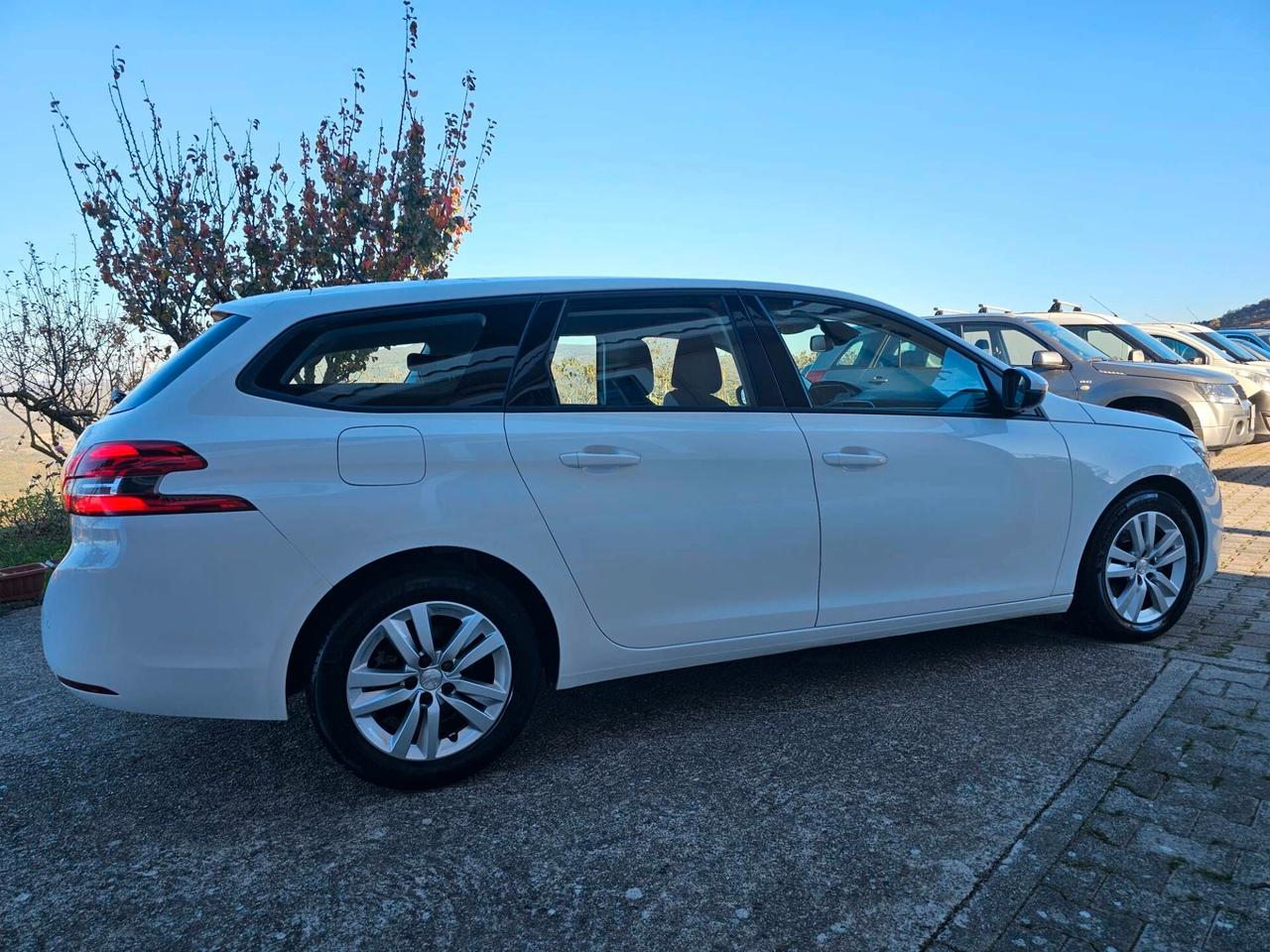 Peugeot 308 BlueHDi 130 S&S SW Active Business