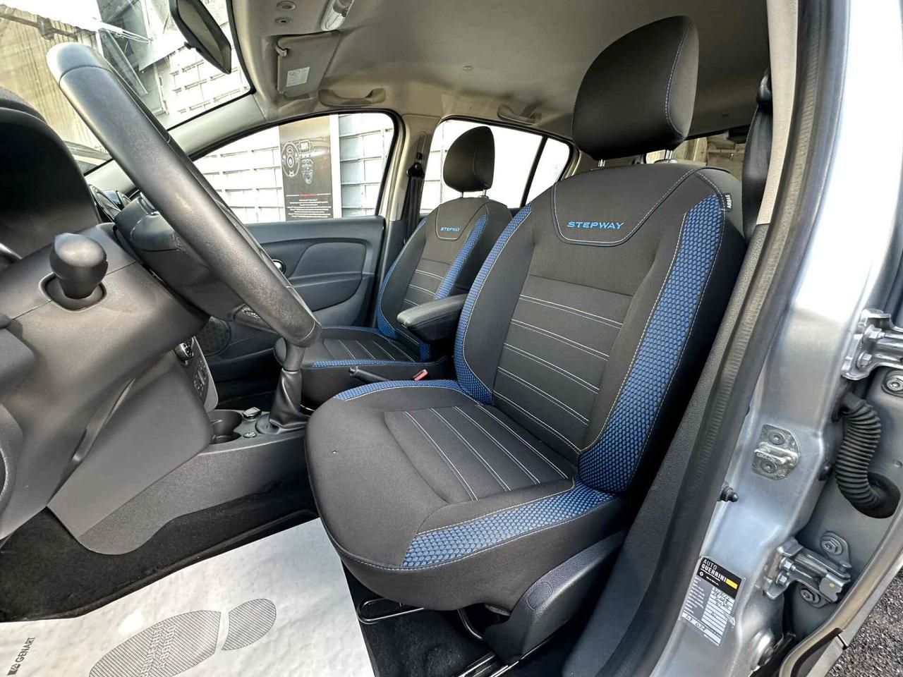Dacia Sandero Stepway 1.0 TCe 100CV ECO-G 15th Anniversary