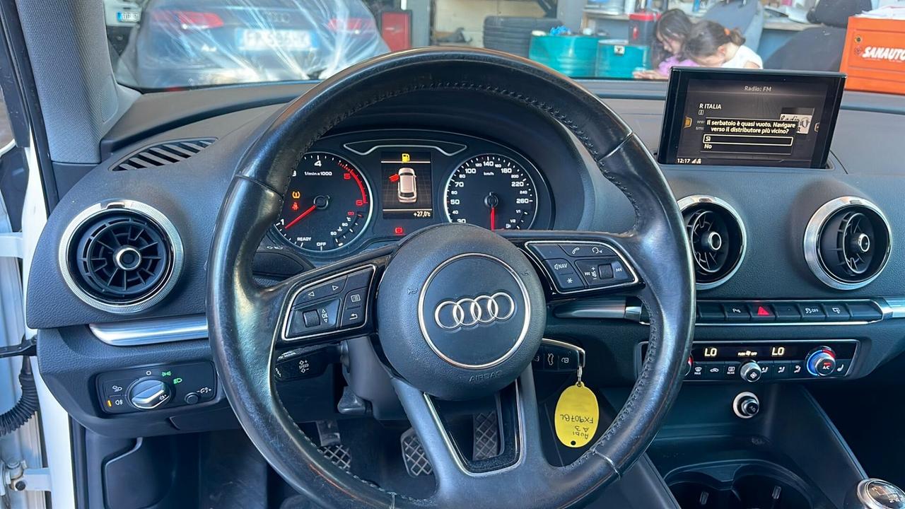 Audi A3 SPB 1.6 TDI 116 CV Design