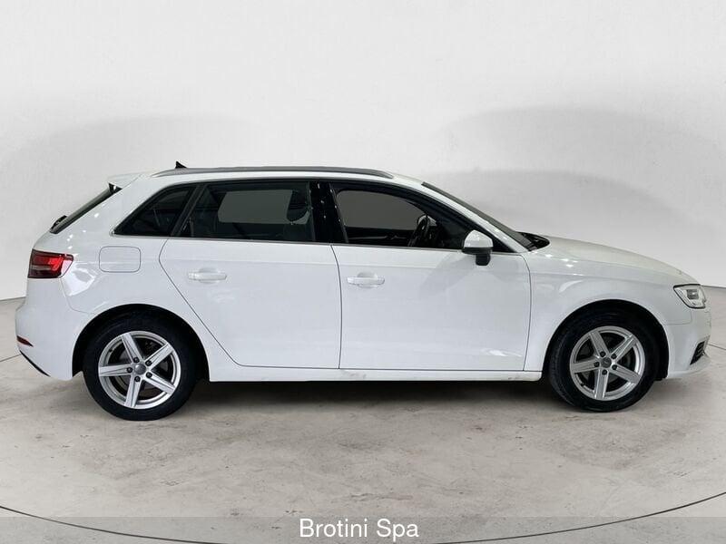 Audi A3 A3 SPB 30 g-tron S tronic Business