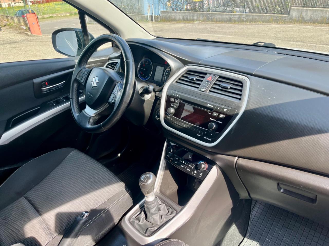 Suzuki S-Cross 1.6d 4WD 2015 145.000km perfetta