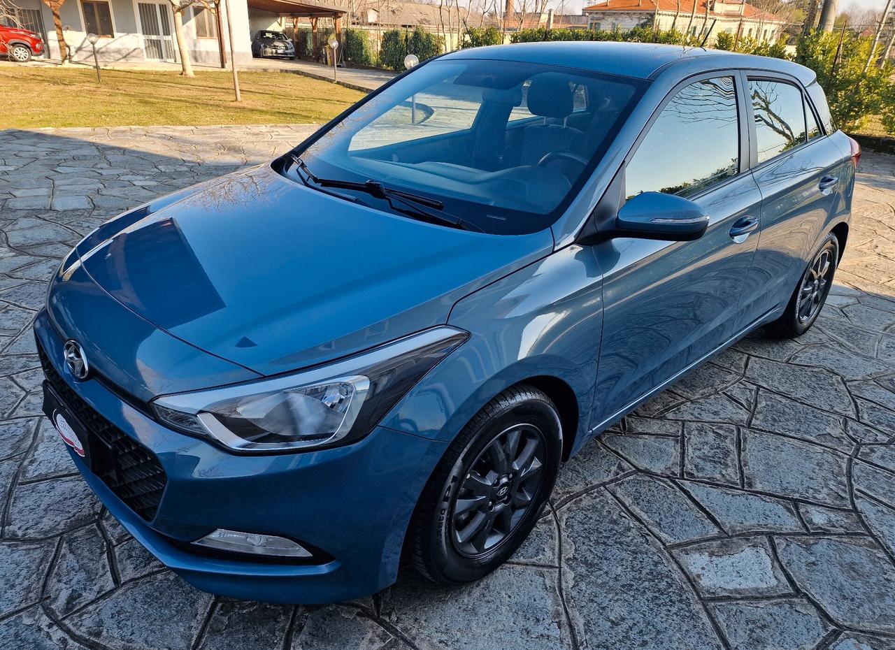 Hyundai i20 1.2 GPL 75cv Econext Blackline