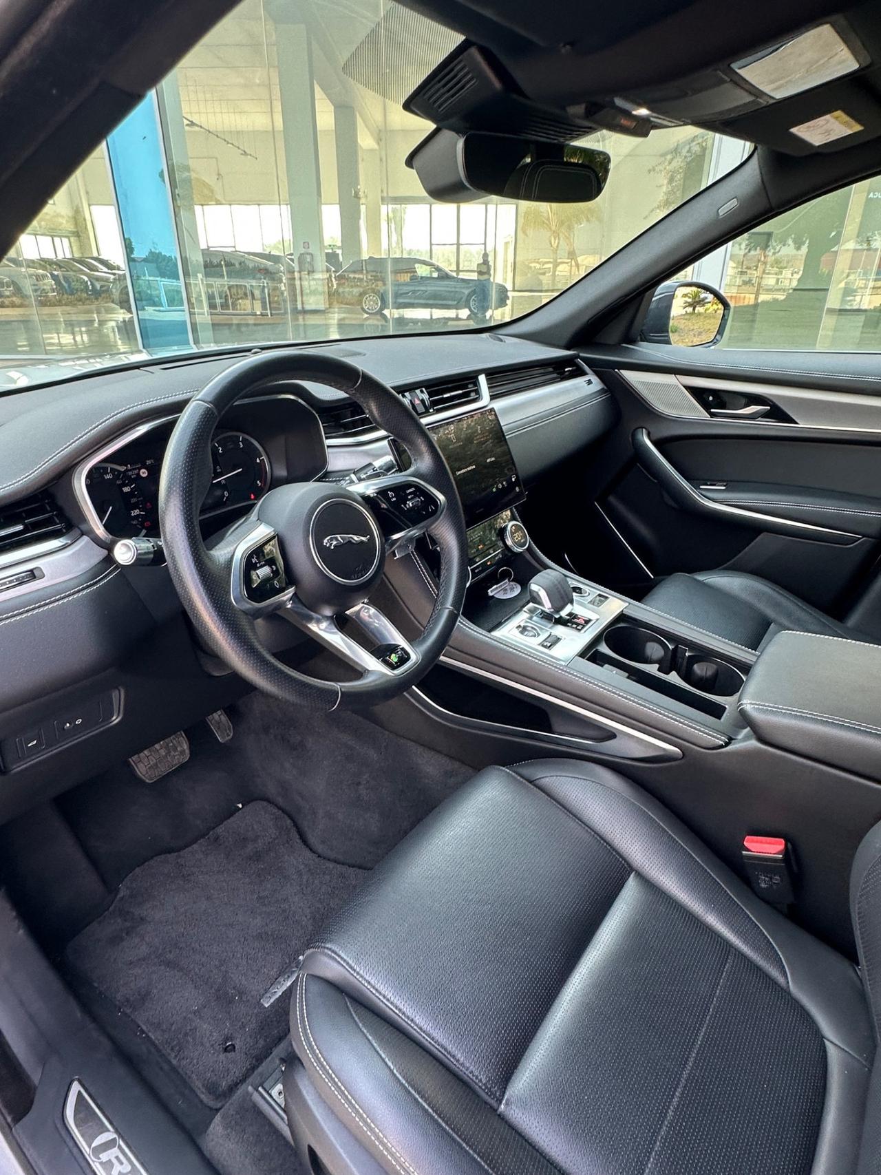 Jaguar F-Pace R-Dynamic S awd possibilità noleggio no scoring