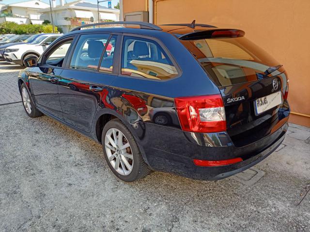 SKODA Octavia 1.6 TDI CR 110 CV Wagon Executive