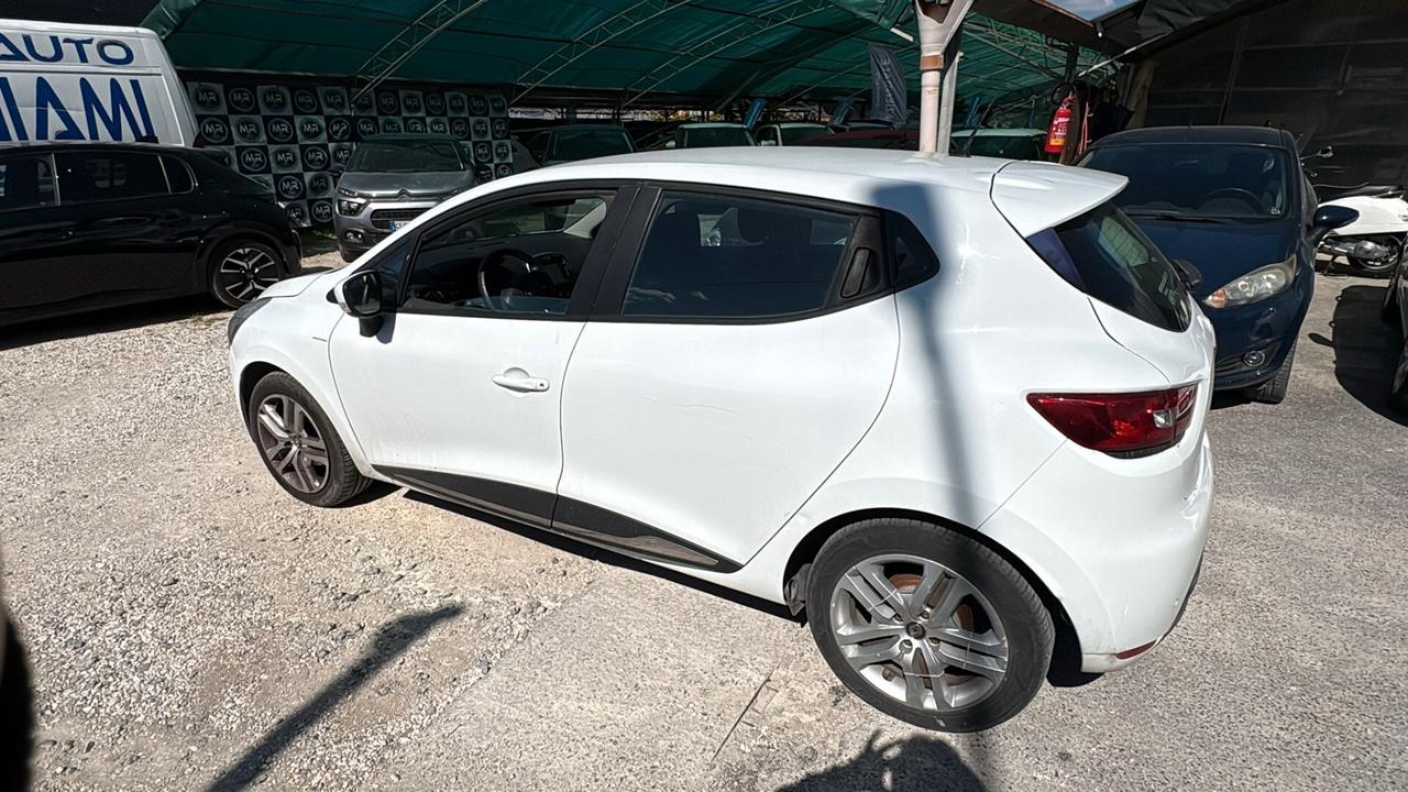 Renault Clio 1.5 dCi 8V 75 CV 5 porte Intense 2018 USATO
