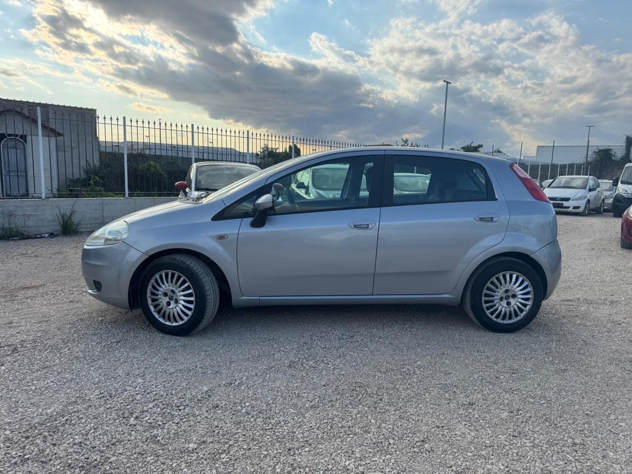 Fiat Grande Punto 1.3 MJT 75 CV 5 porte Active