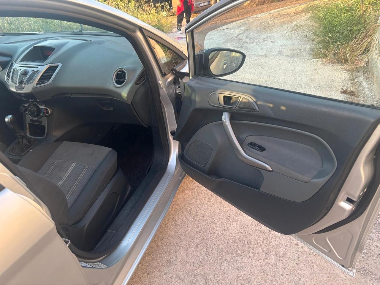 Ford Fiesta 1.4 5 porte Bz.- GPL Titanium