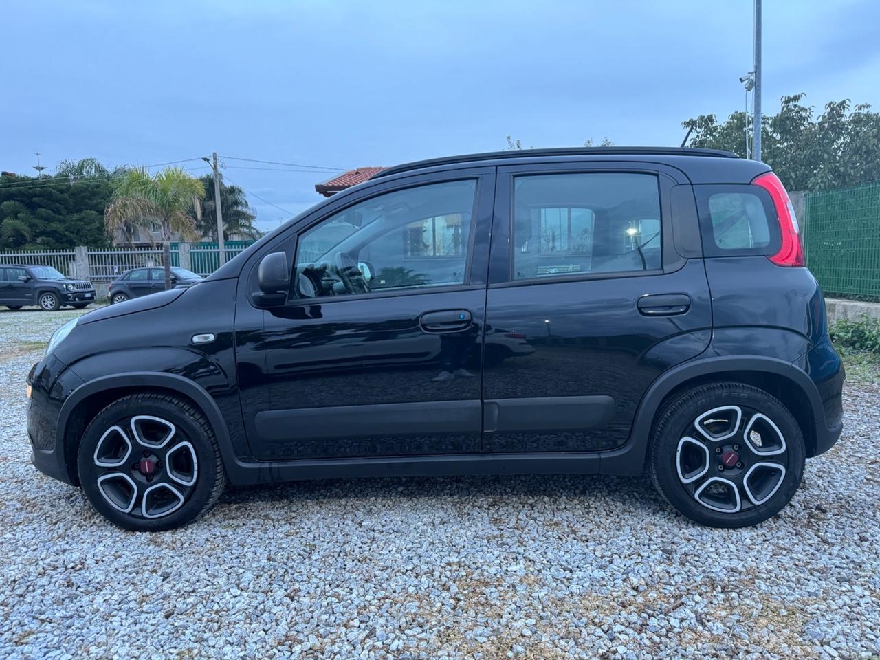 Fiat Panda 1.0 FireFly S&S Hybrid Sport