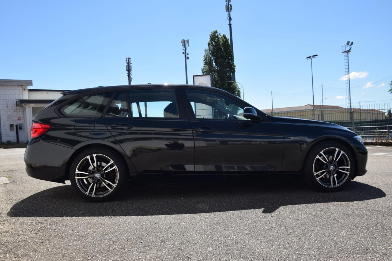 BMW Serie 3 (F30/31) 318d Touring Business A...