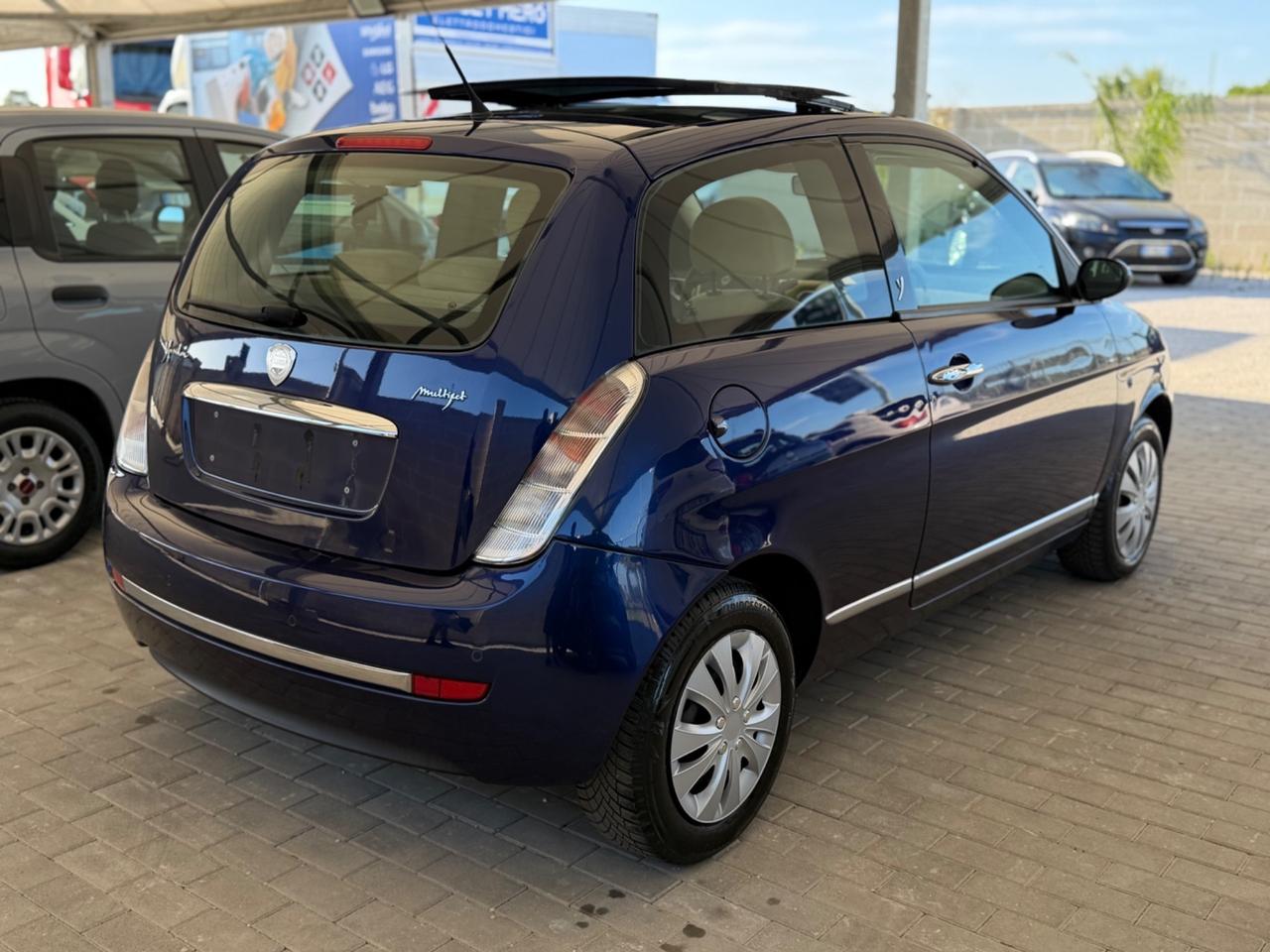 Lancia Ypsilon 1.3 MJT 90 CV Platino TETTO + ALCANTARA