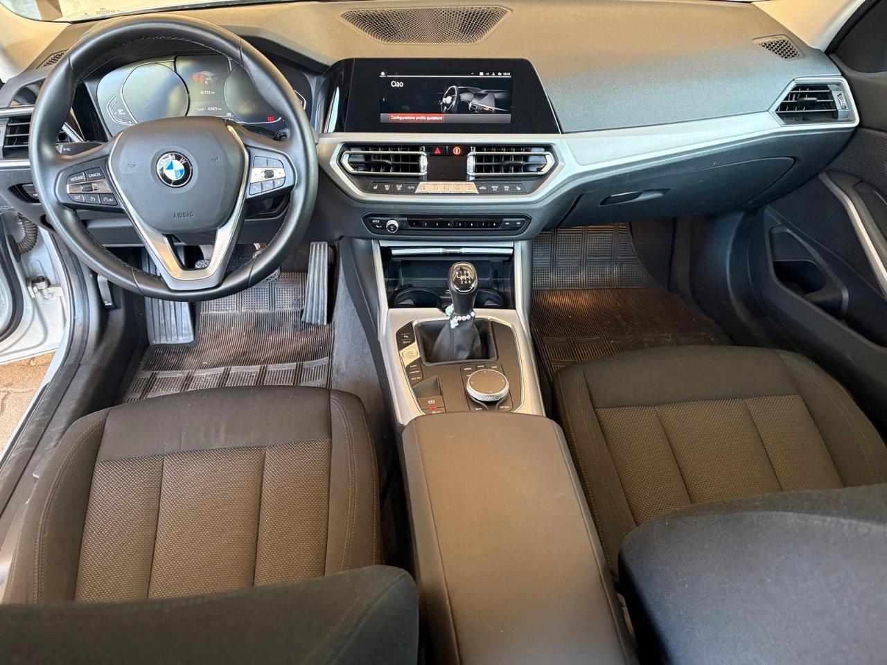 BMW 318 d Touring IBRIDO 48V AUTOMATICO