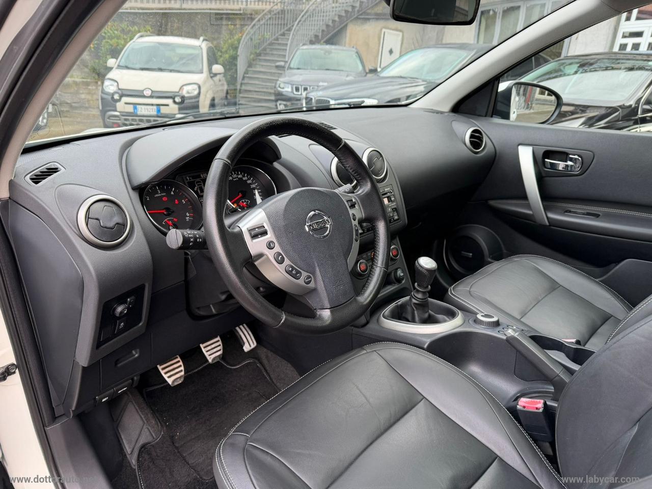 NISSAN Qashqai 1.6 dCi Tekna 4WD