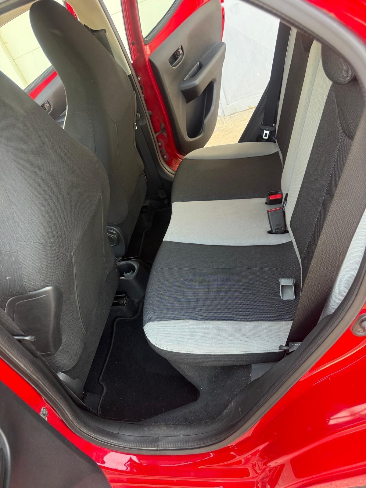 Toyota Aygo 1.0 VVT-i 69 CV 5 porte x-cite