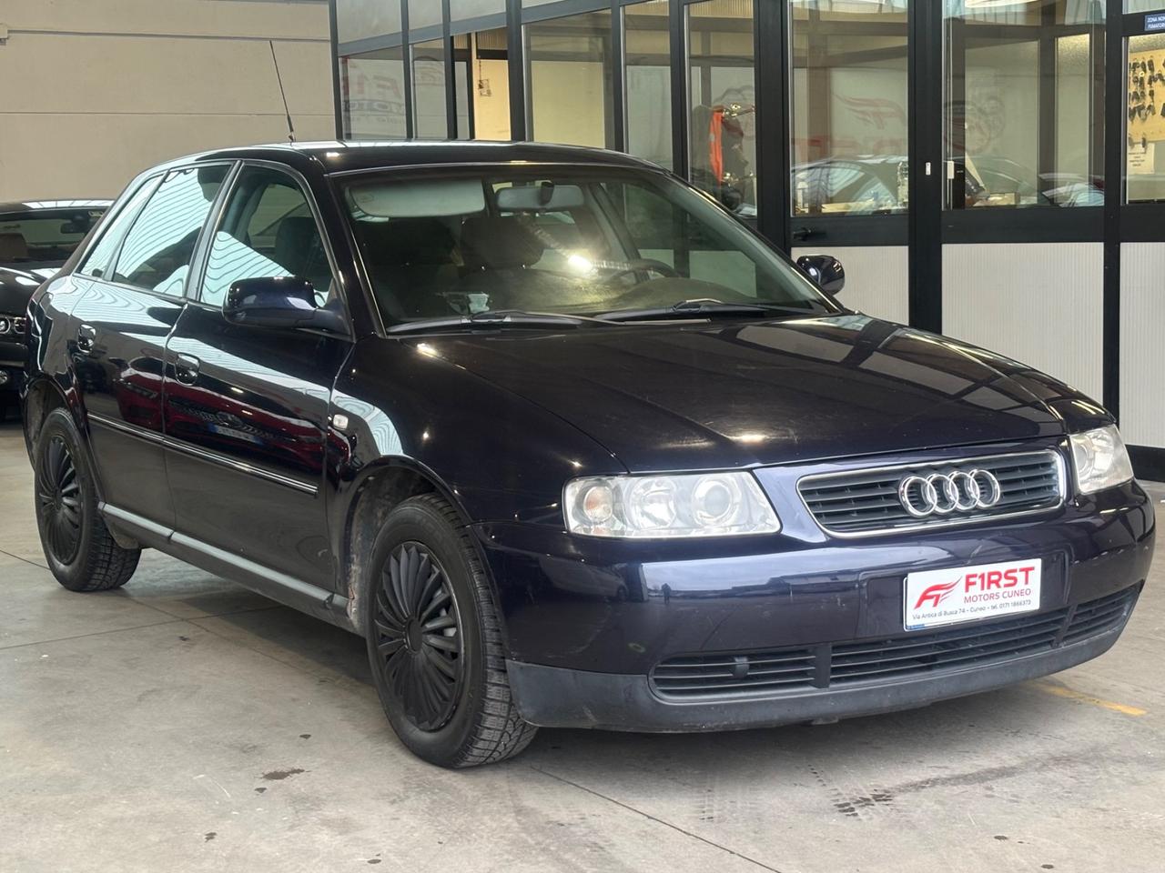 Audi A3 1.8 20V cat 5p. Ambiente