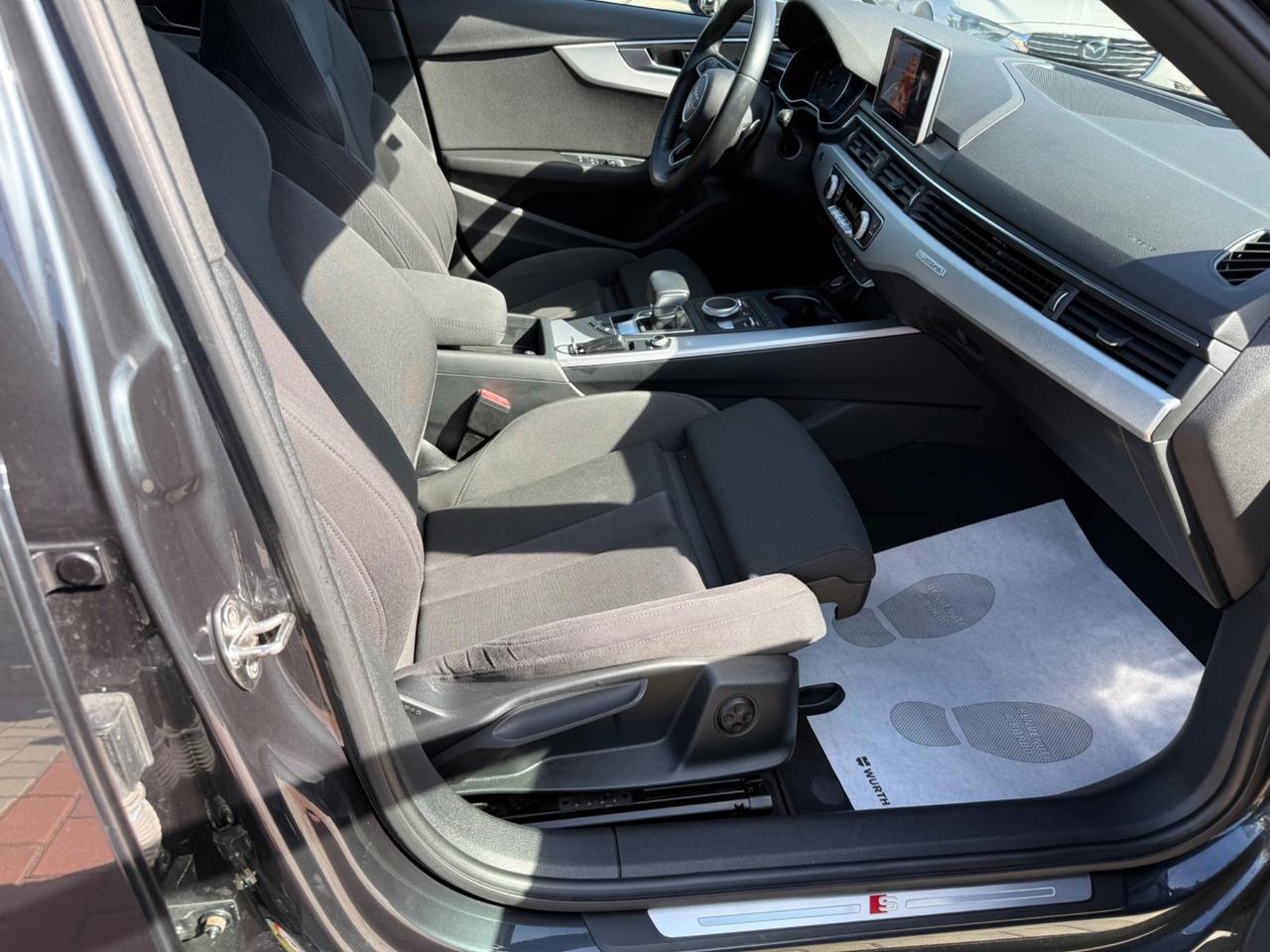 Audi A4 Avant 2.0 TDI 190 CV S tronic quattro S-LINE edition