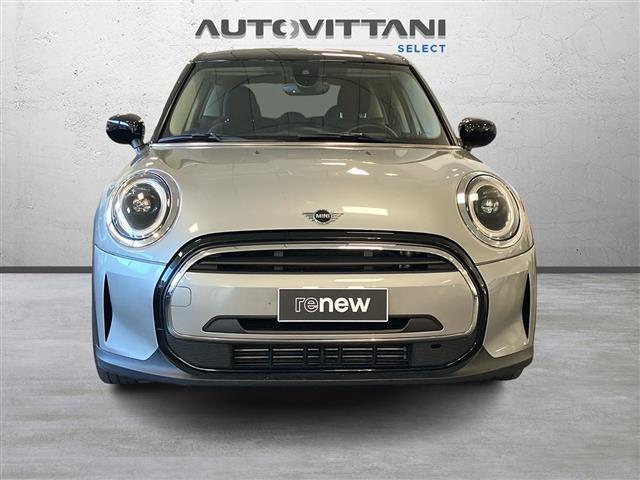 MINI Mini 5 Porte 1.5 Twin Power Turbo Cooper Essential
