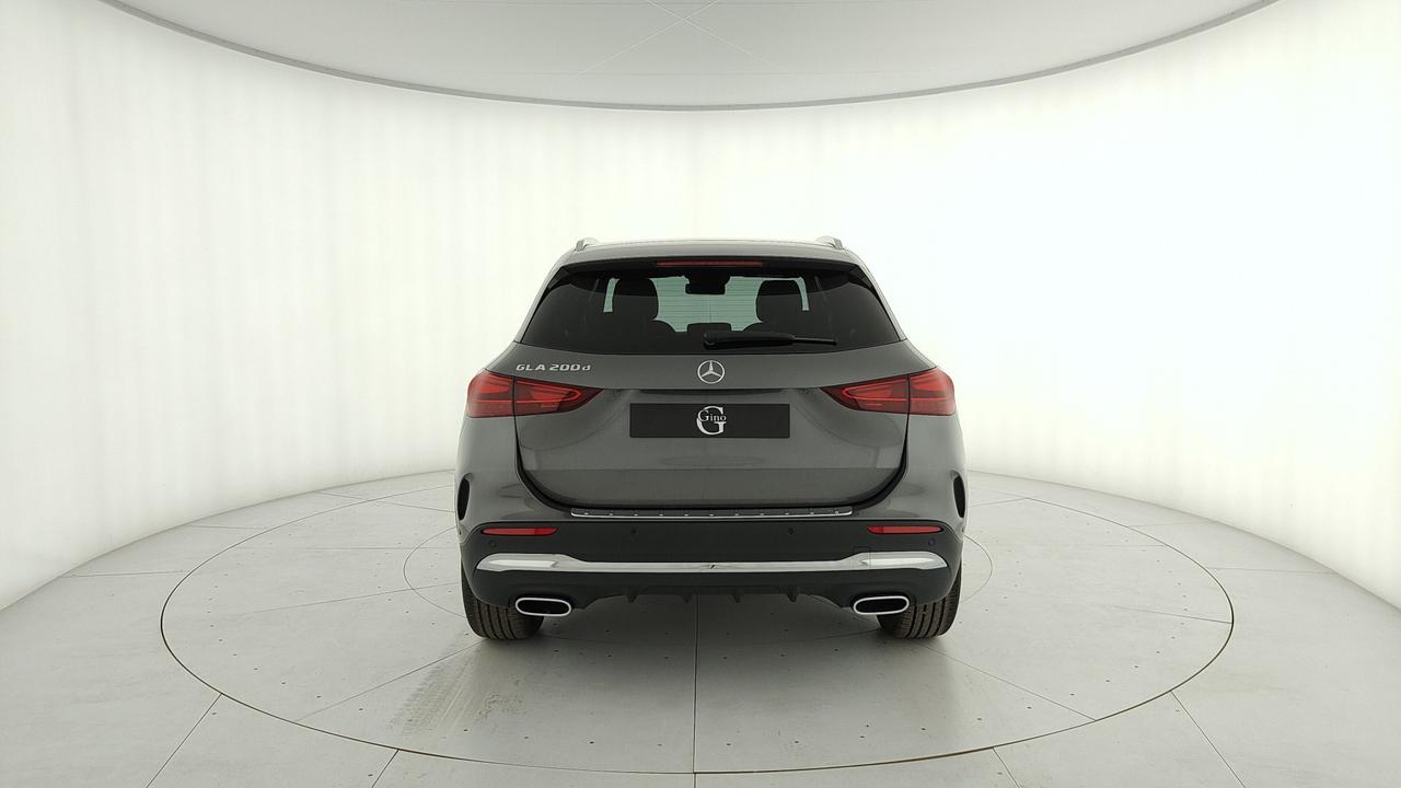 Mercedes-Benz GLA 200 d automatic