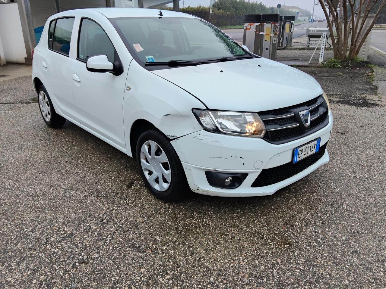 Dacia Sandero 1.2 16V GPL 75CV