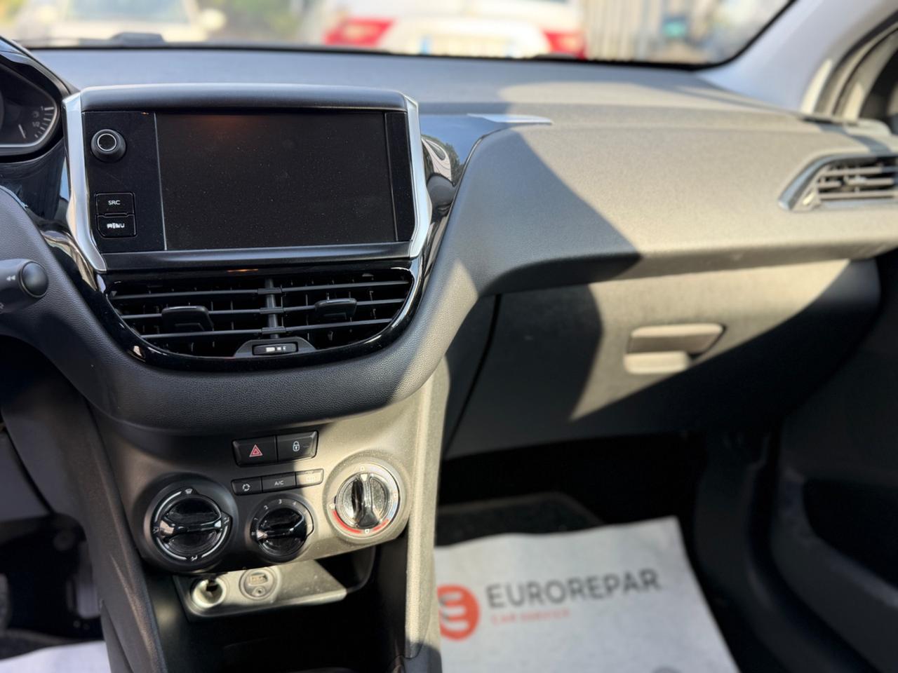 Peugeot 208 PureTech 82 5 porte Allure
