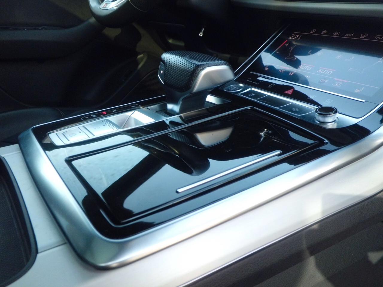 Audi Q8 50 TDI 286 CV quattro tiptronic Sport IPERFULL+4 RUOTE STERZANTI+TETTO APRIBILE+PANORAMICO