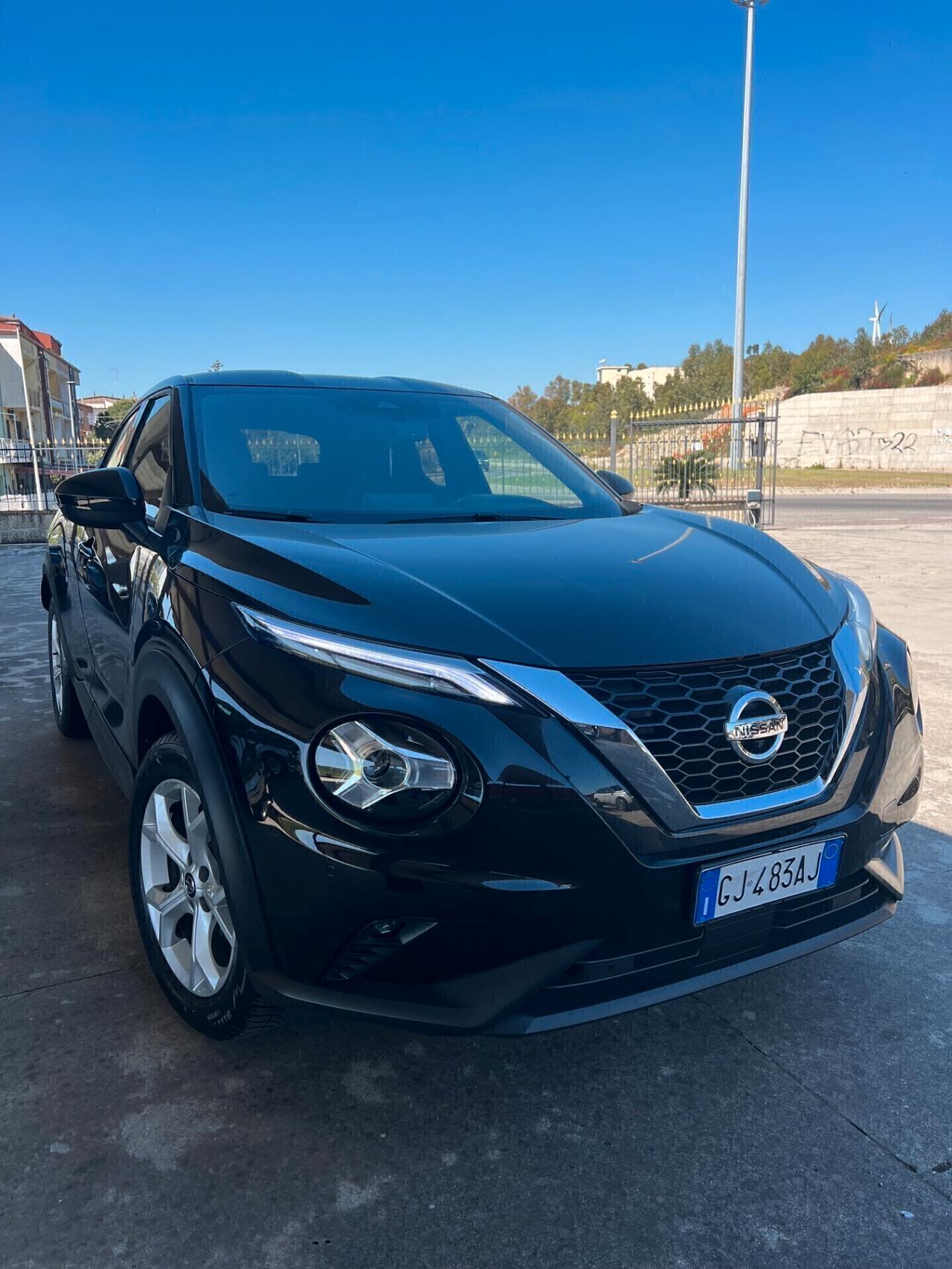 Nissan Juke 1.0 DIG-T 114 CV N-Connecta