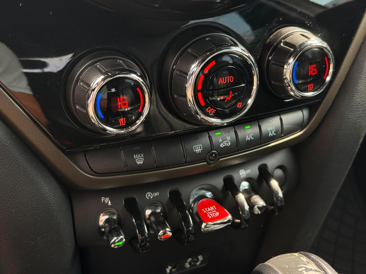 Mini Cooper D Countryman 2.0 Hype 150 cv