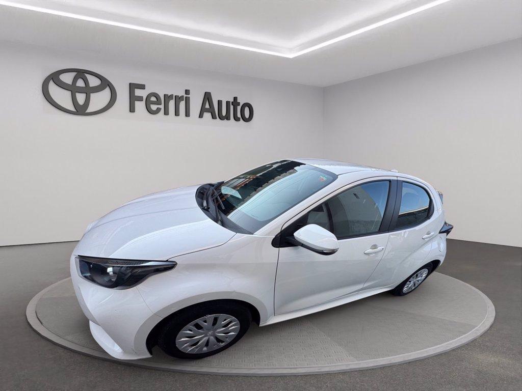 TOYOTA Yaris 1.0 active del 2023