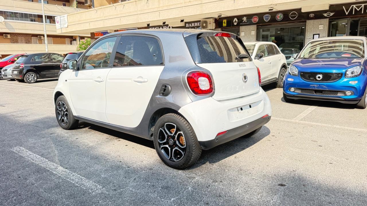 Smart ForFour 90 0.9 Turbo Passion LED NAVI CAR PLAY PDC CERCHI 15 BLUETOOTH