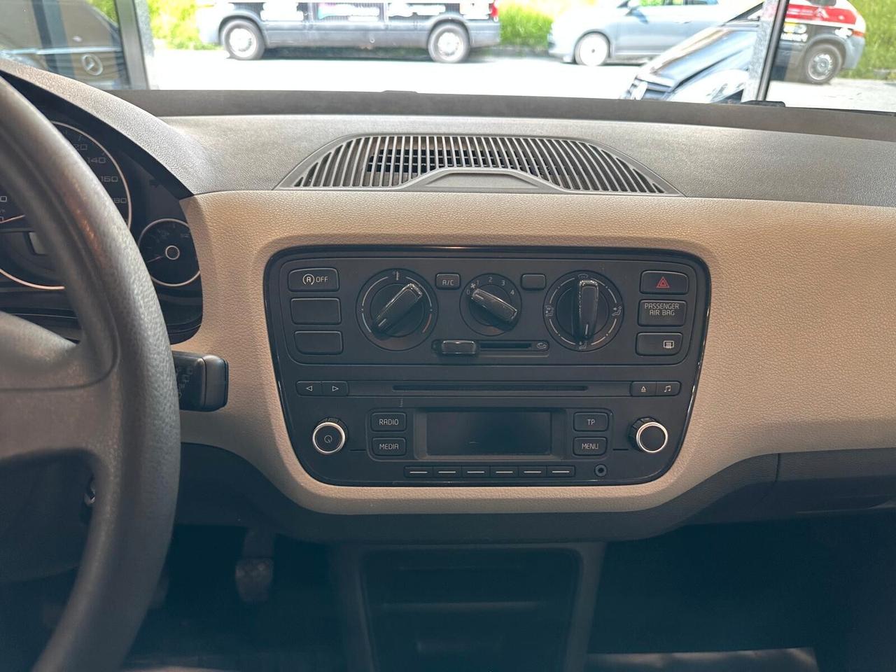 Seat Mii 1.0 GPL 68 CV 5 porte Chic Ecofuel