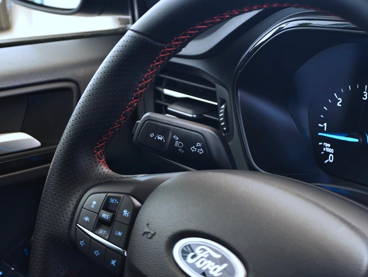 Ford Focus 1.5 EcoBlue 115cv auto STLine 2025