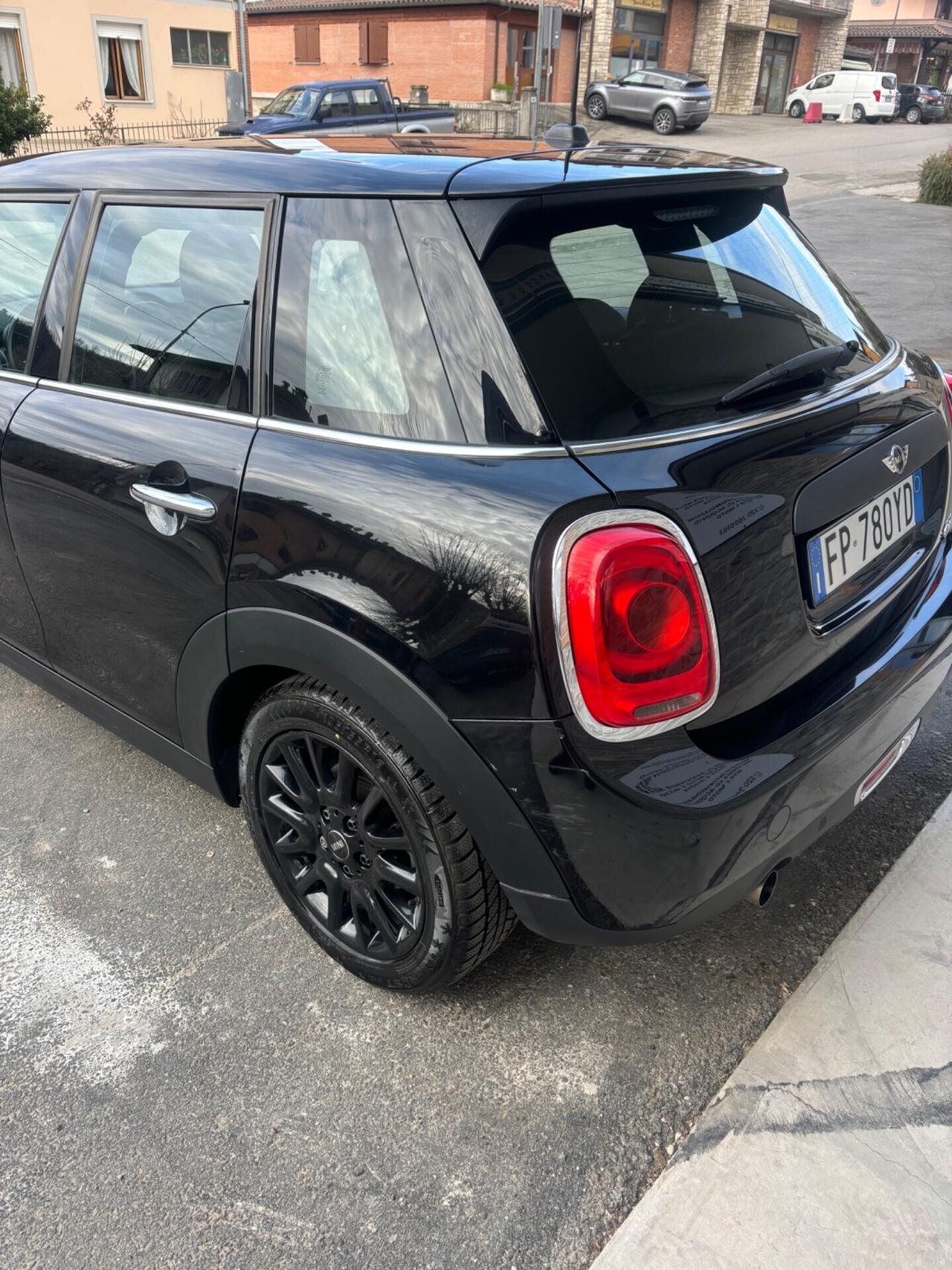 Mini 1.5 Cooper D 95cv NEOPATENTATI