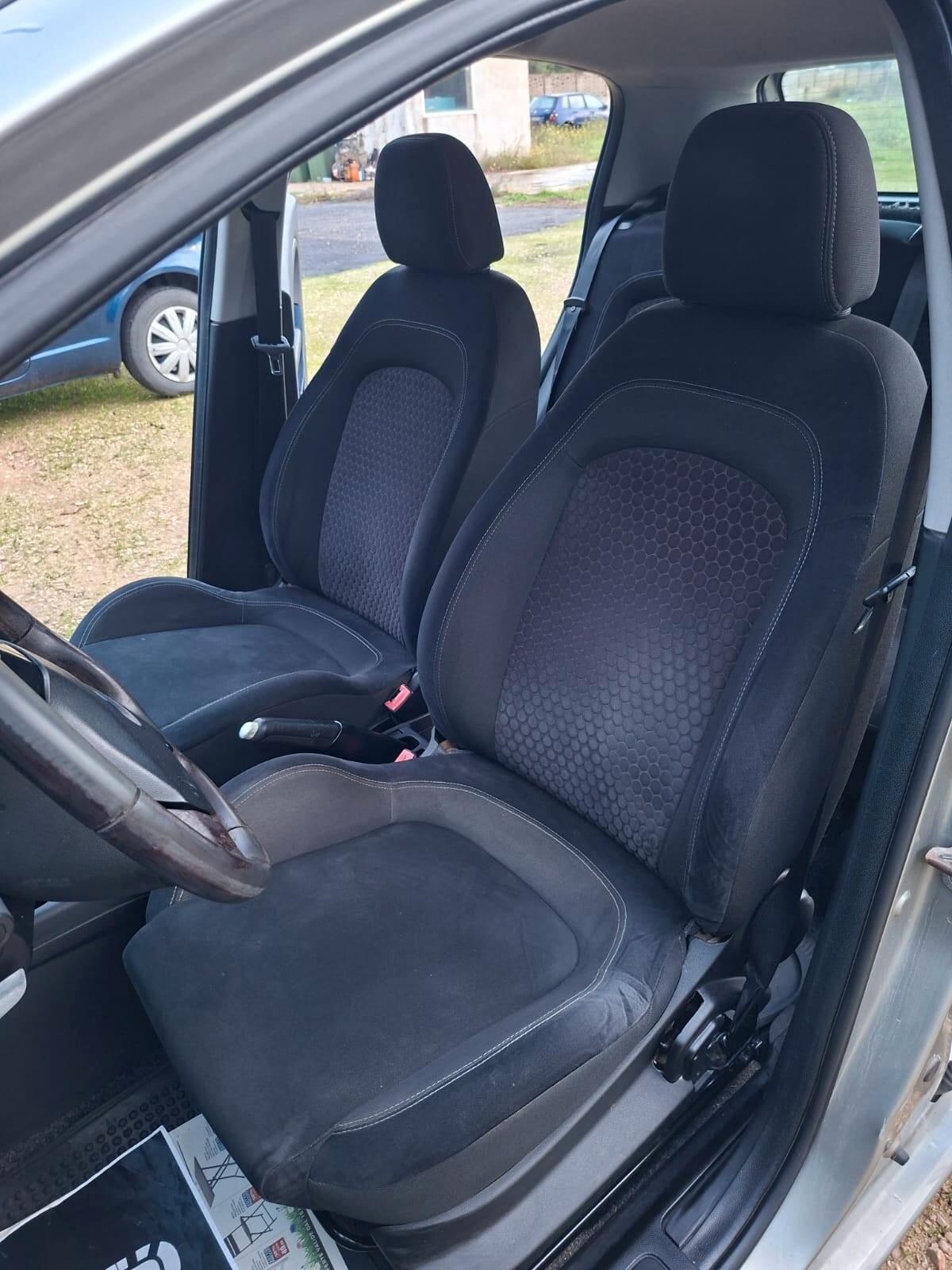 Fiat Grande Punto 1.3 MJT 75 CV GANCIO TRAINO