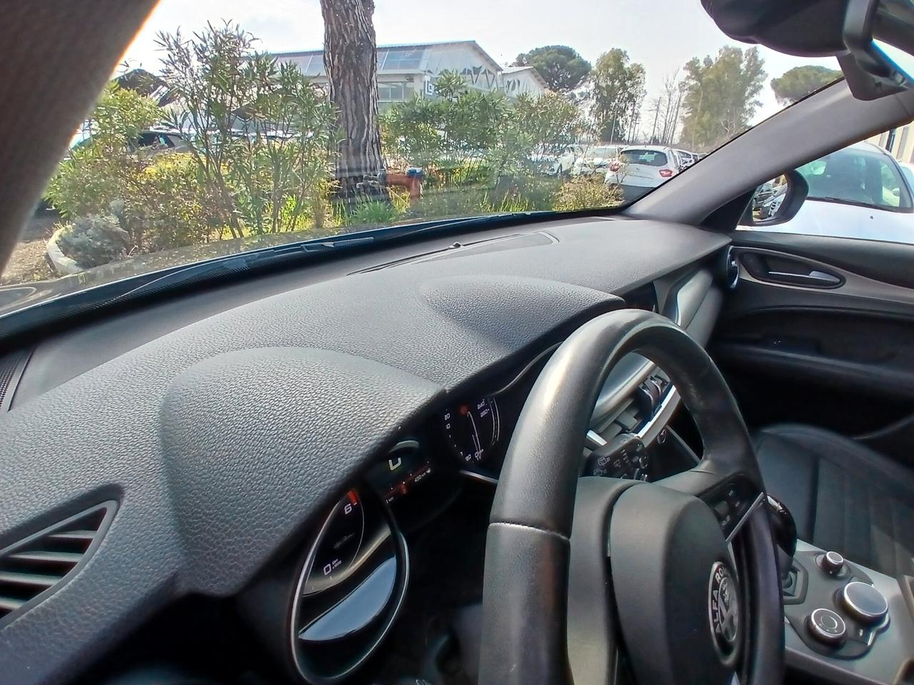 Alfa Romeo Stelvio 2.2 Turbodiesel 180 CV AT8 RWD Executive