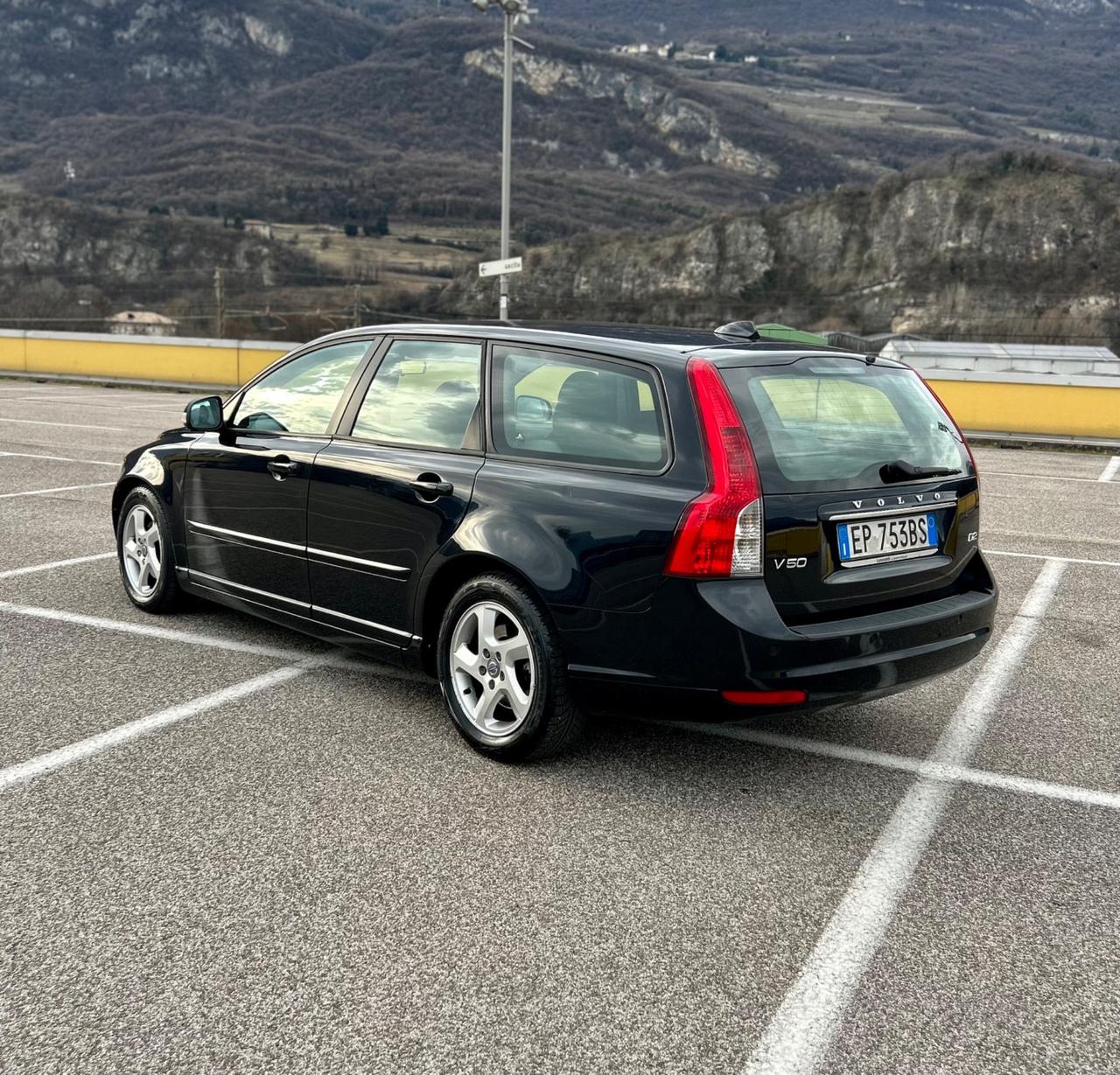 Volvo V50 R-design Neopatentati 2012
