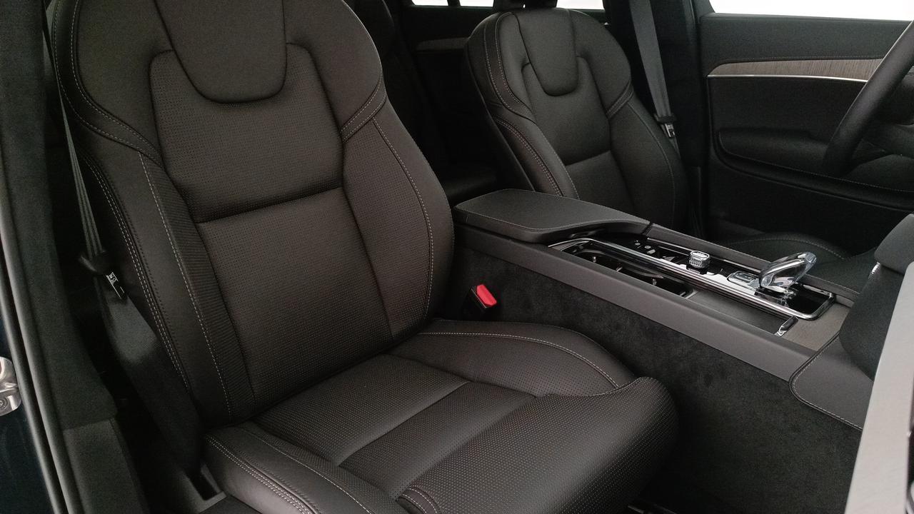 VOLVO N.XC90 Ultra Bright T8 AWD AUT 7P