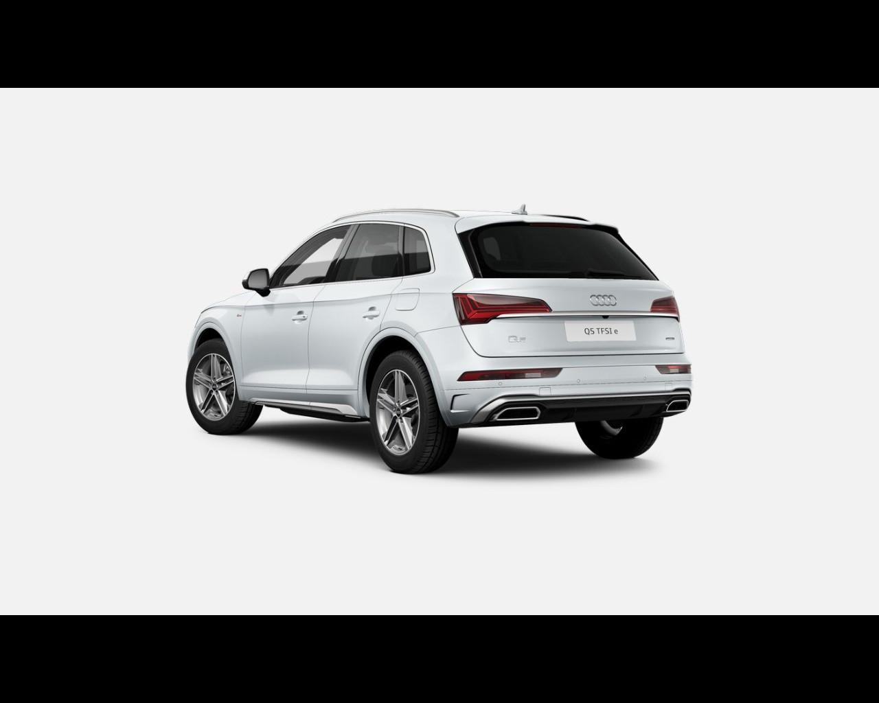 AUDI Audi Q5 S line 55 TFSI e quattro 270(367) kW(CV) S tronic