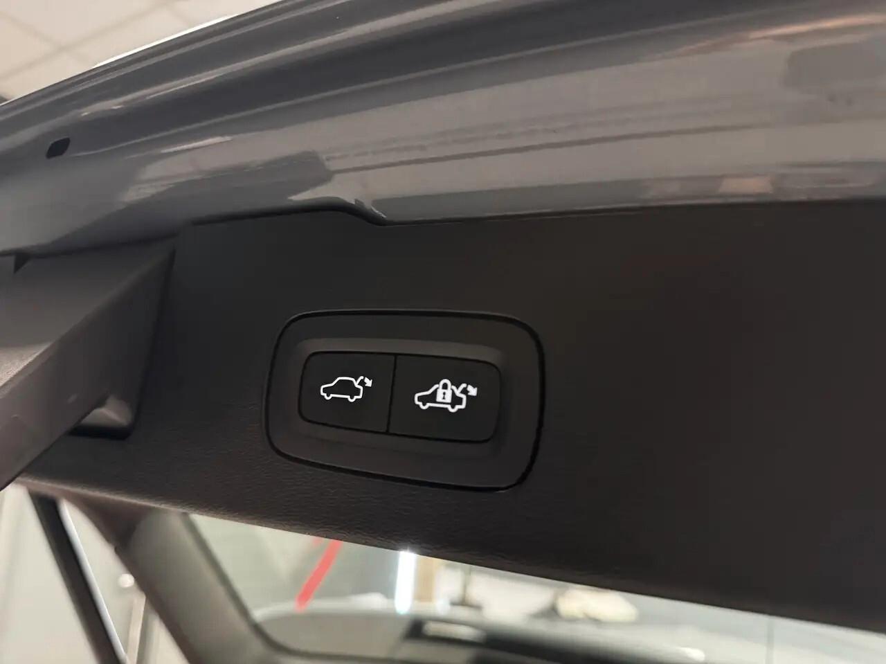 Volvo V60 B4 (d) automatico Core