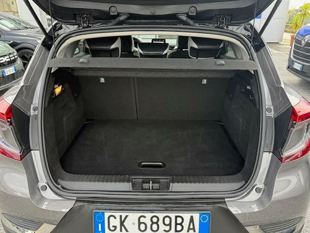 Renault Captur 1.6 E-TECH Hybrid Techno Fast Track Auto